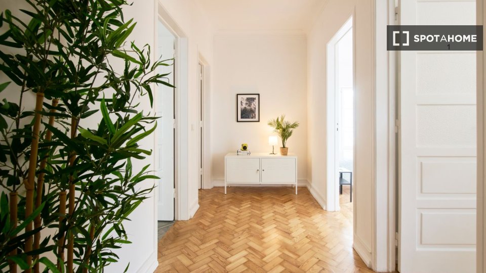 Double room Lisbon, 7 beds — photo 43