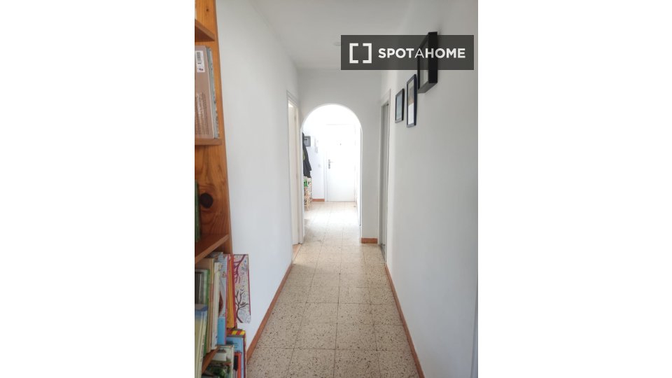 Double room Barcelona, 3 beds — photo 15