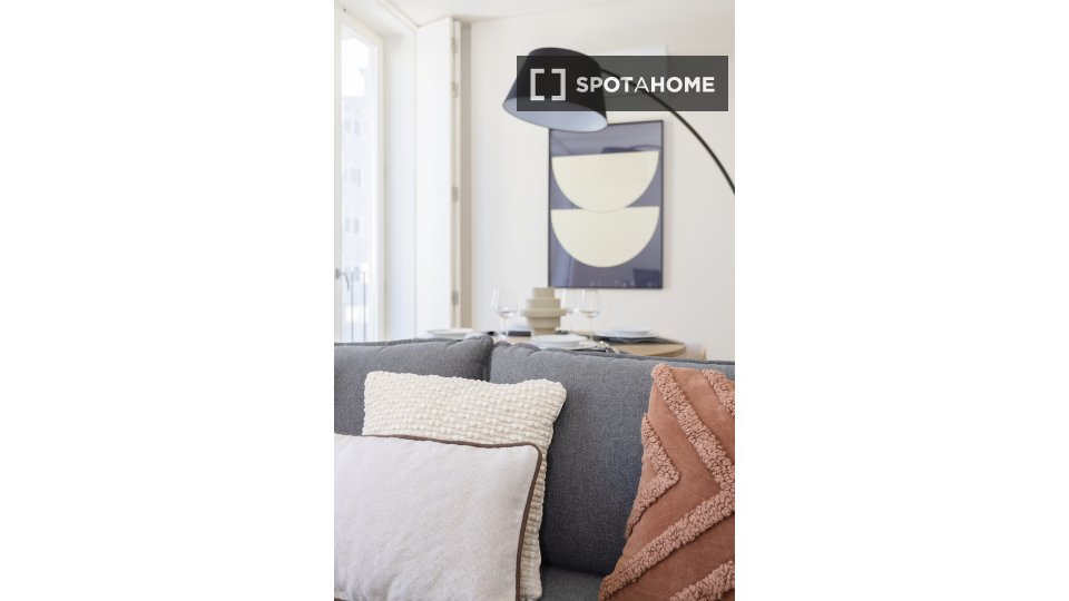 Apartment Porto, 1 bed, 60m² — photo 13
