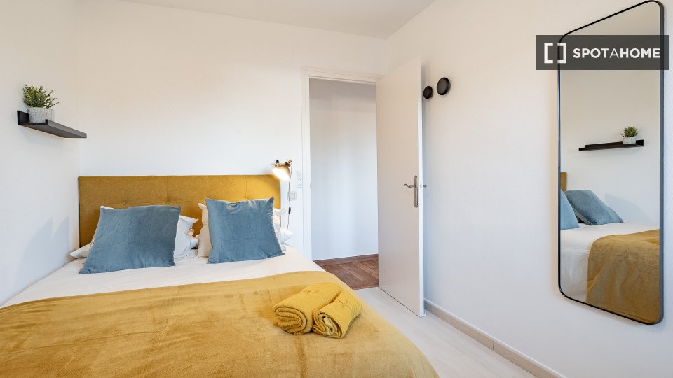 Double room Barcelona, 4 beds, 120m² — photo 13