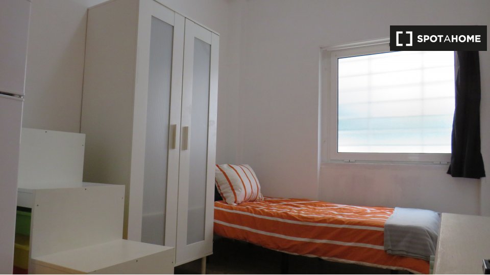 Apartment mono Lisbon, 11m² — photo 2