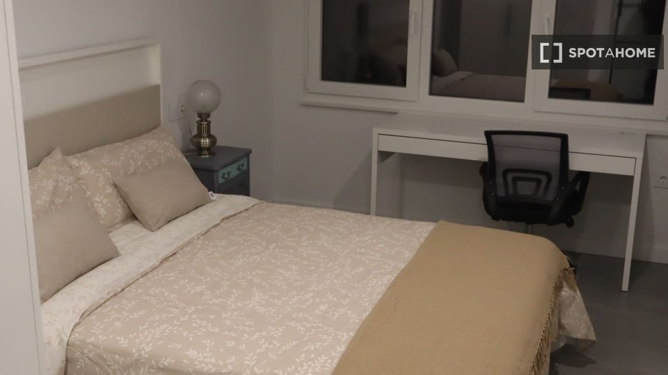 Double room Salamanca, 4 beds, 105m² — photo 15