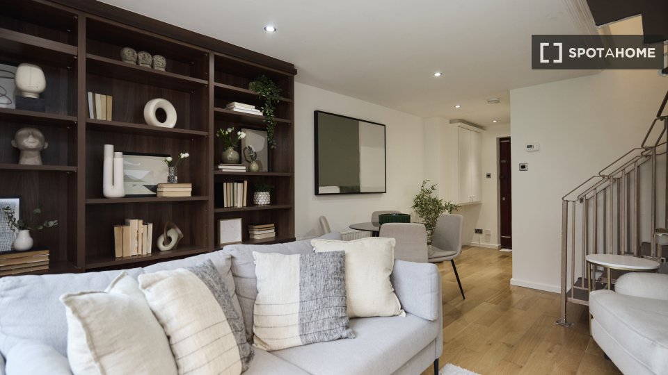 Apartment London, 2 beds, 58m² — photo 3