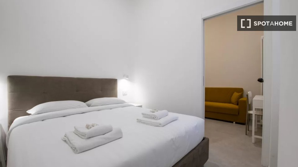 Appartamento con 1 camera da letto in affitto a Loreto, Milano. - en Milán