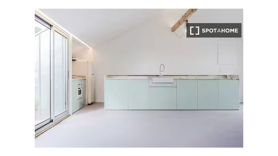 Apartment Lisbon, 2 beds — photo 2