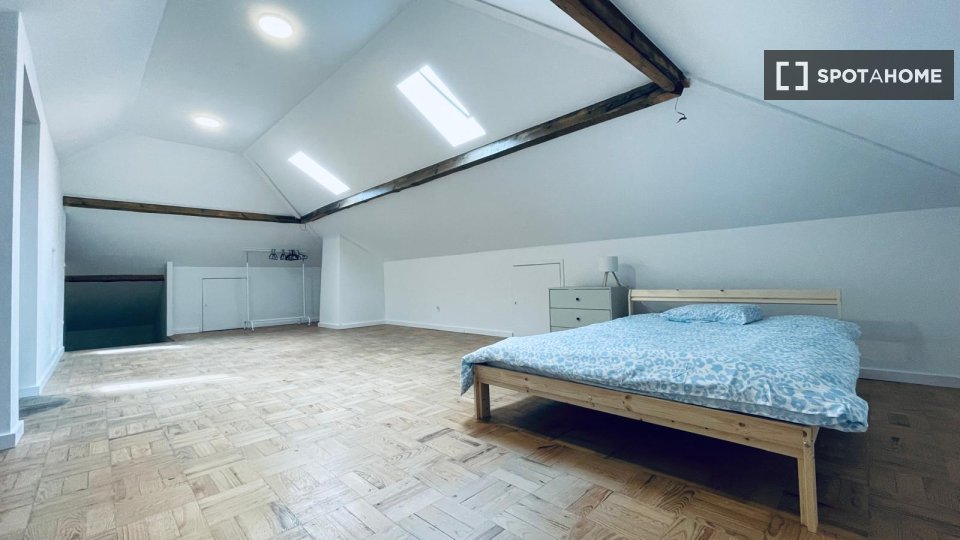 Double room Lisbon, 6 beds, 20m² — photo 5