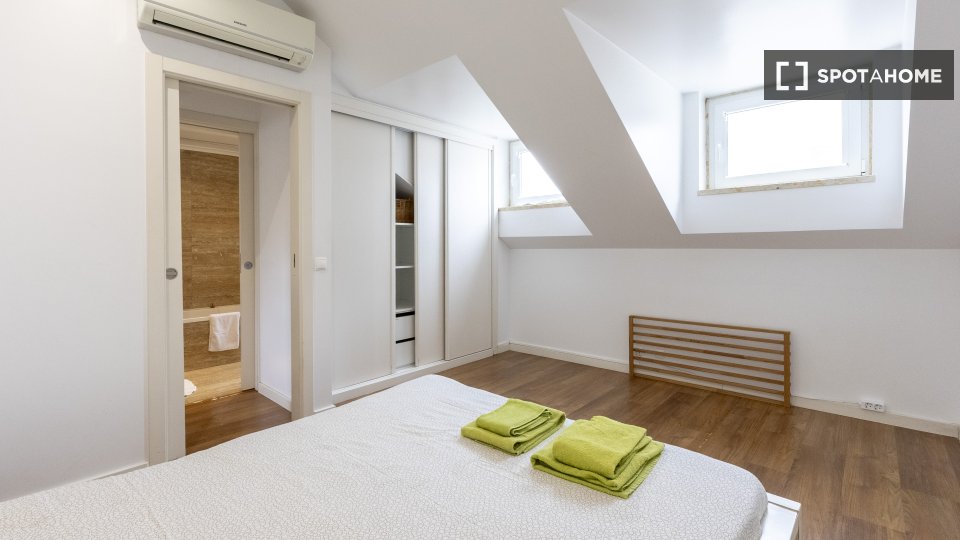 Apartment Lisbon, 1 bed — photo 9
