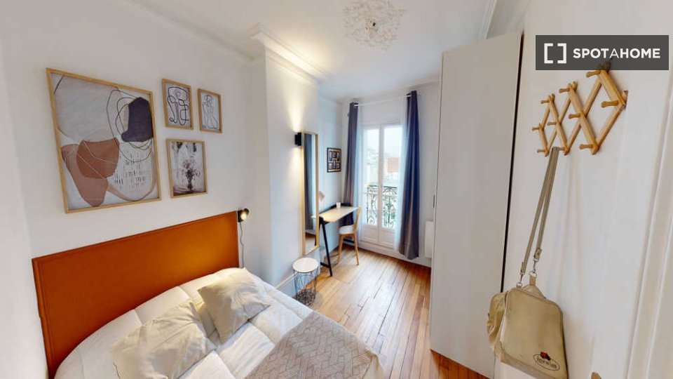 Double room Paris, 9 beds, 150m² — photo 10
