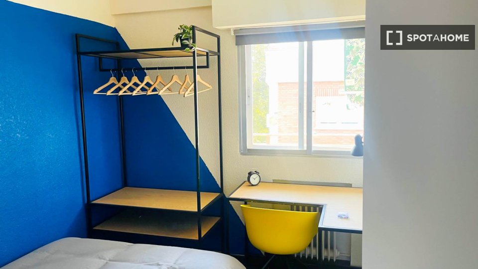 Double room Madrid, 6 beds — photo 2