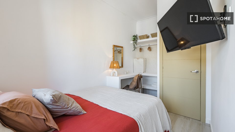 Double room Barcelona, 4 beds, 70m² — photo 30