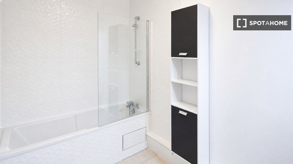 Chambre double Paris, 4 chambres — photo 23