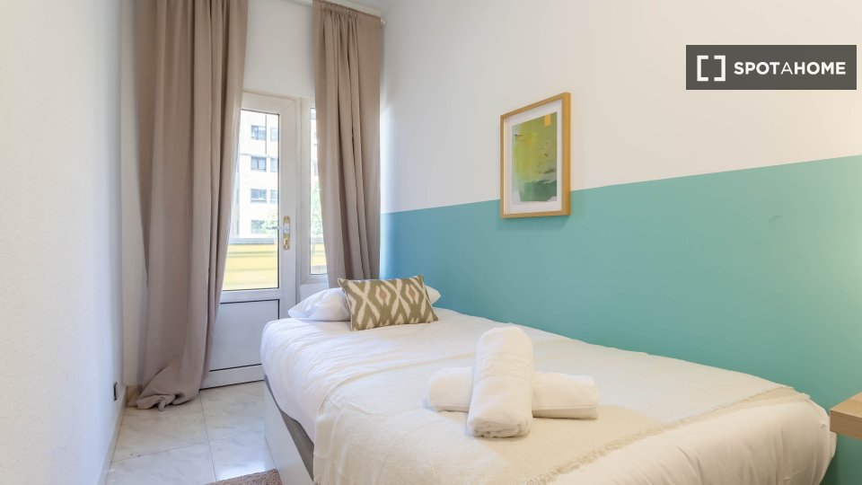 Habitación en piso compartido en alquiler en Niño Jesús, Madrid