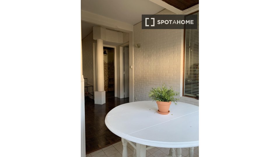 Apartment Lisbon, 2 beds, 70m² — photo 5