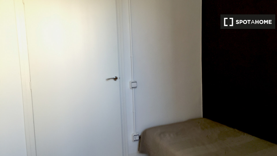 Double room Barcelona, 6 beds — photo 4