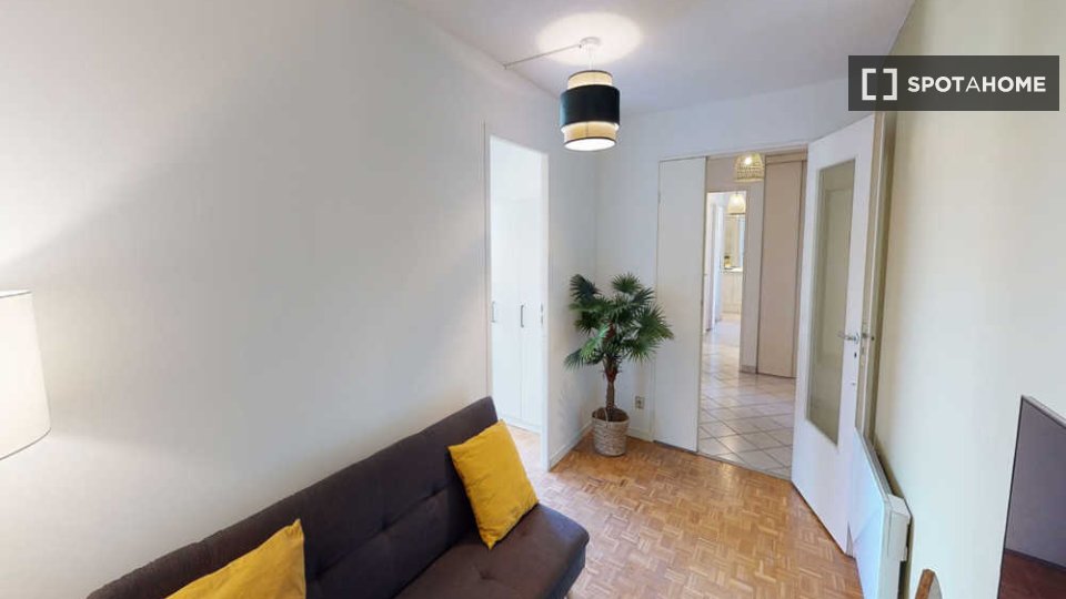 Double room Lyon, 3 beds, 70m² — photo 4