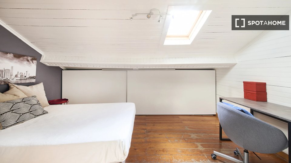 Double room Lisbon, 13 beds — photo 14