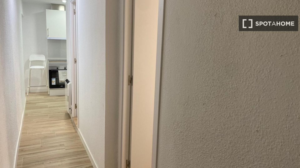 Double room Madrid, 4 beds — photo 19