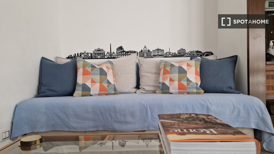 Apartment Rome, 1 bed, 50m² — photo 15