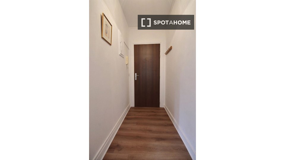 Appartamento con 1 camera da letto in affitto a Duc d'Orleans, Parigi - in Paris