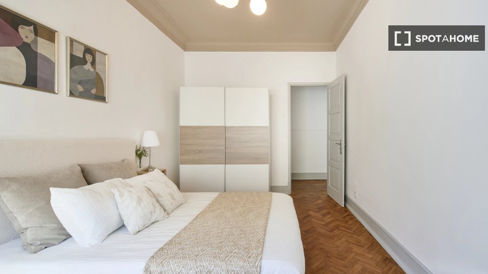 Double room Lisbon, 7 beds — photo 2