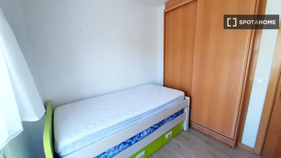 Double room Madrid, 4 beds, 90m² — photo 48