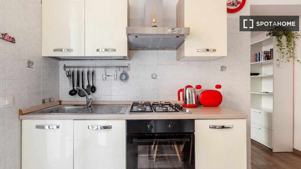 Apartment Rome, 1 bed — photo 8