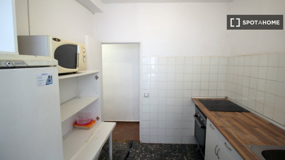 Double room Madrid, 4 beds — photo 4