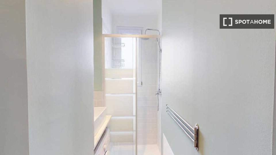 Double room Paris, 4 beds, 90m² — photo 10