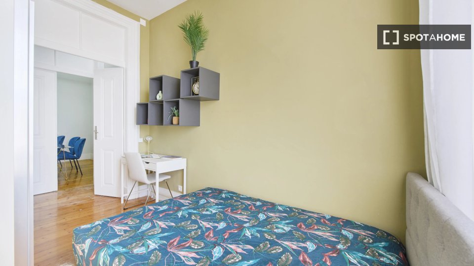 Double room Lisbon, 9 beds — photo 3