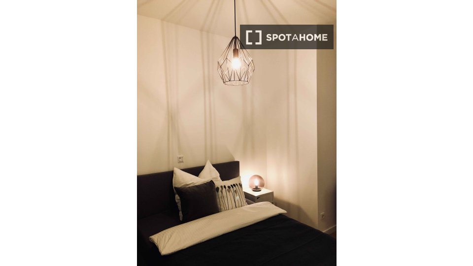 Double room Berlin, 4 beds, 116m² — photo 4