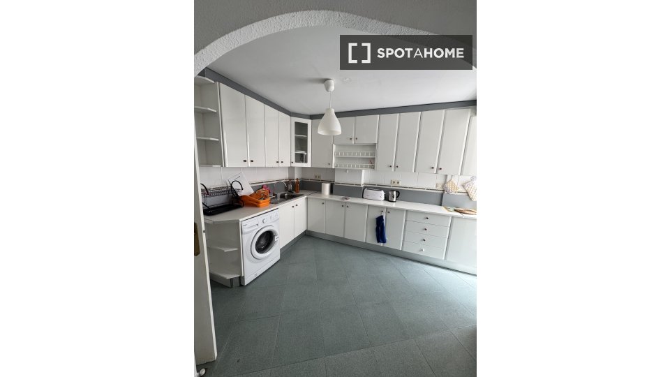 Apartment Alicante, 2 beds — photo 17