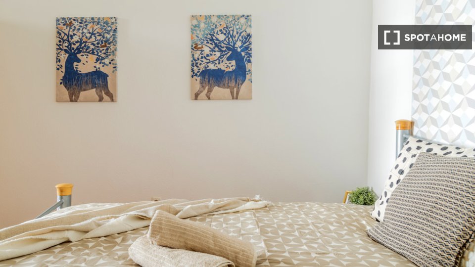 Double room Budapest, 3 beds, 80m² — photo 12