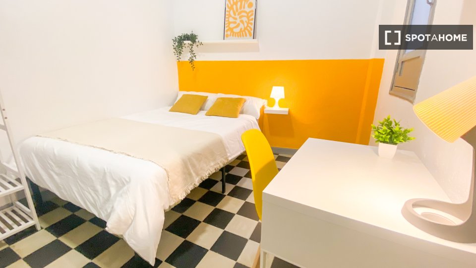 Double room Granada, 6 beds, 160m² — photo 18