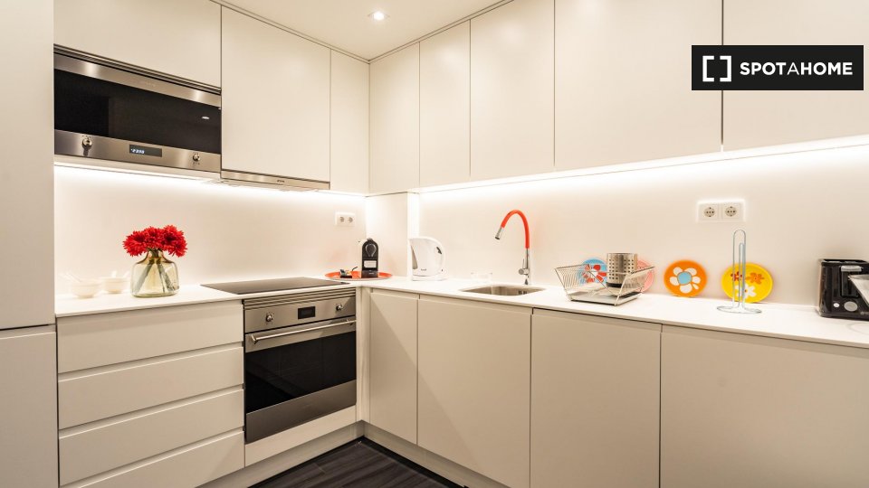 Apartment Lisbon, 3 beds, 100m² — photo 5