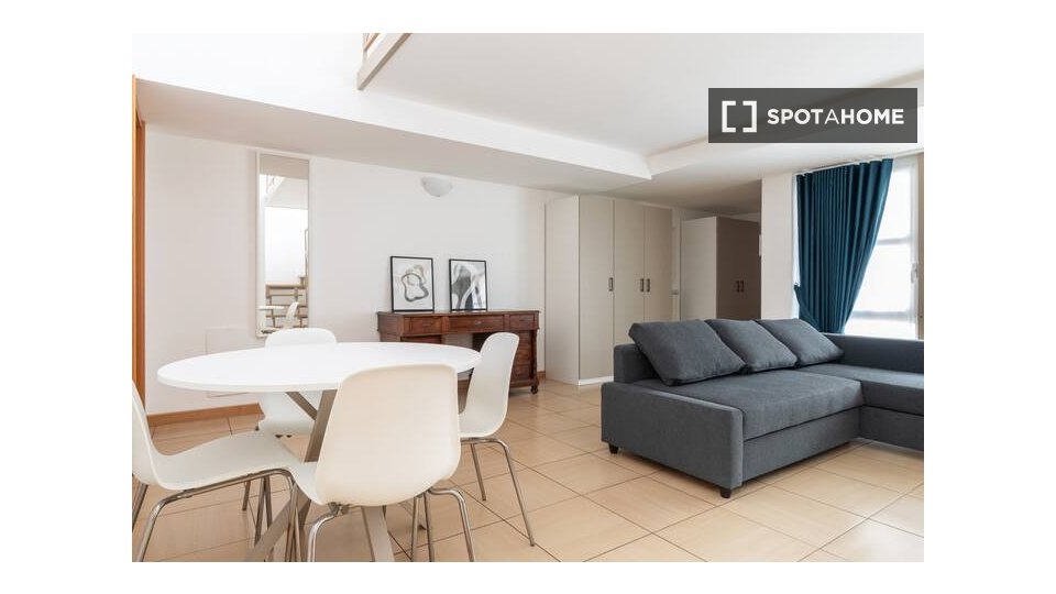 Apartment Milan, 1 bed — photo 1