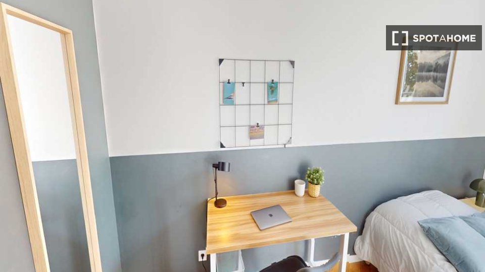 Double room Lyon, 7 beds, 240m² — photo 1