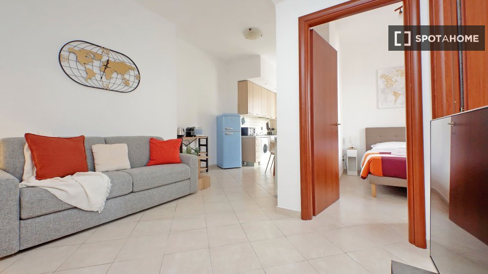 Apartment Rome, 1 bed — photo 2