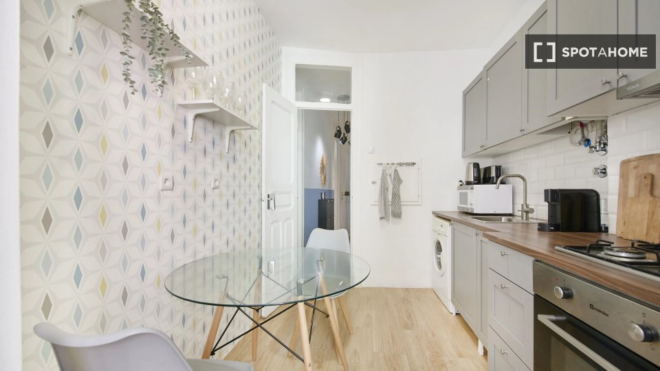 Double room Lisbon, 4 beds — photo 18