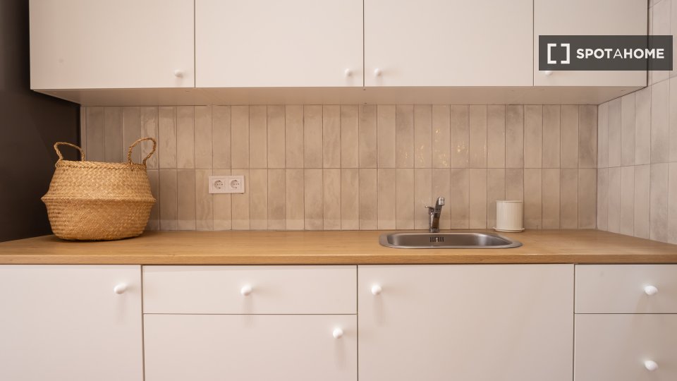 Double room Barcelona, 4 beds, 90m² — photo 20