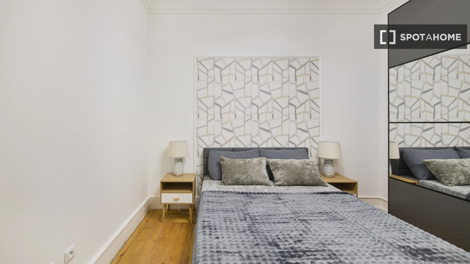 Double room Lisbon, 6 beds — photo 3