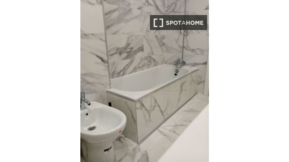 Double room Porto, 5 beds, 170m² — photo 10