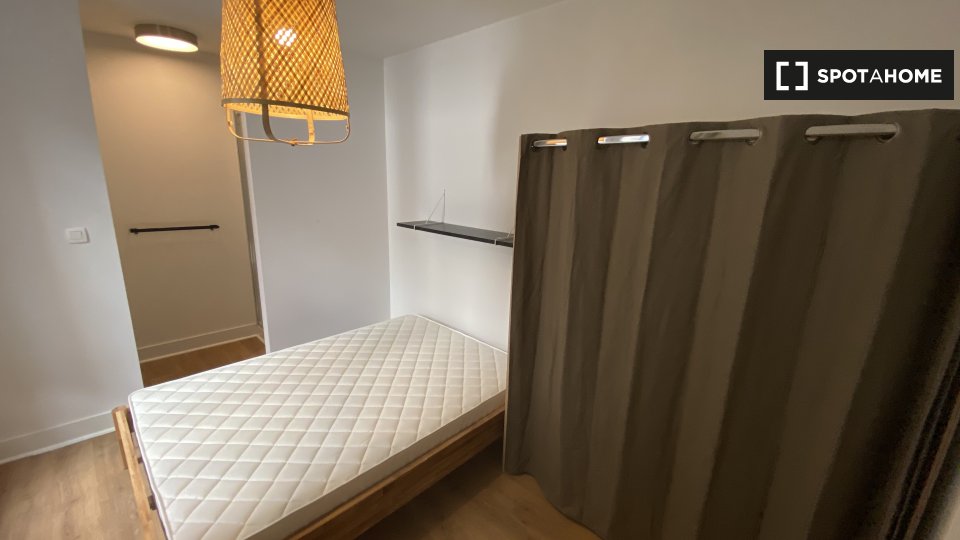 Double room Brussels, 10 beds — photo 1