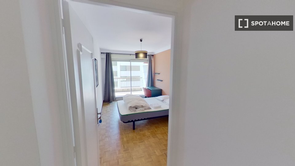 Double room Marseille, 15 beds — photo 16