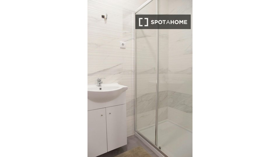 Double room Porto, 14 beds — photo 18