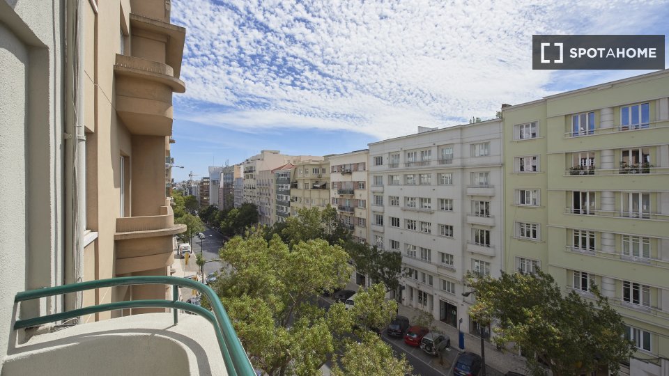 Double room Lisbon, 8 beds — photo 16