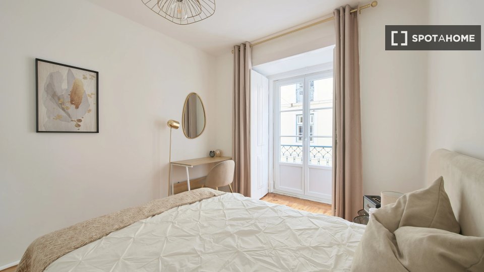 Double room Lisbon, 8 beds — photo 12