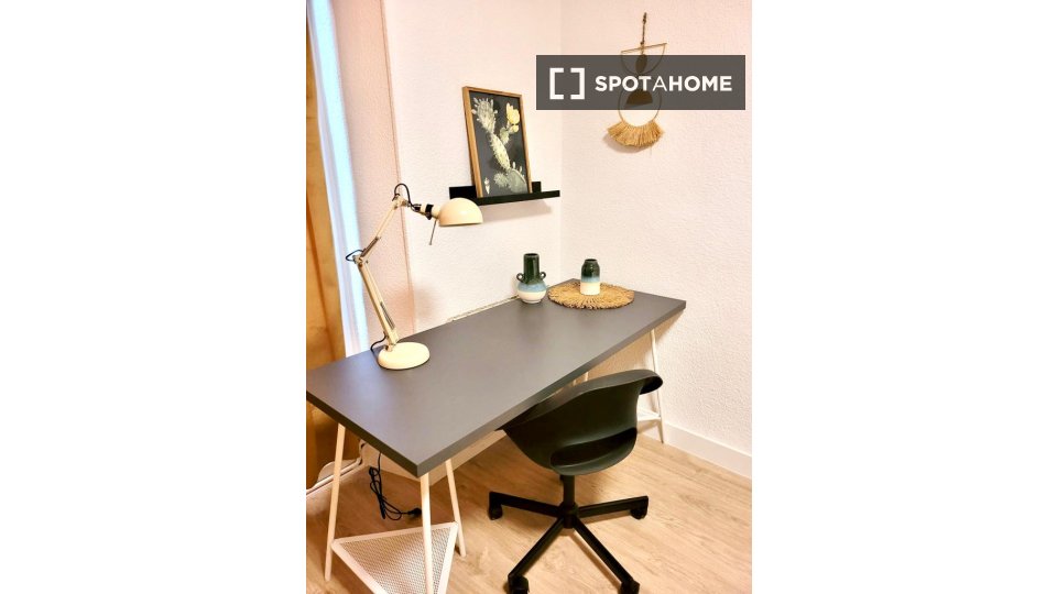 Double room Madrid, 5 beds — photo 10