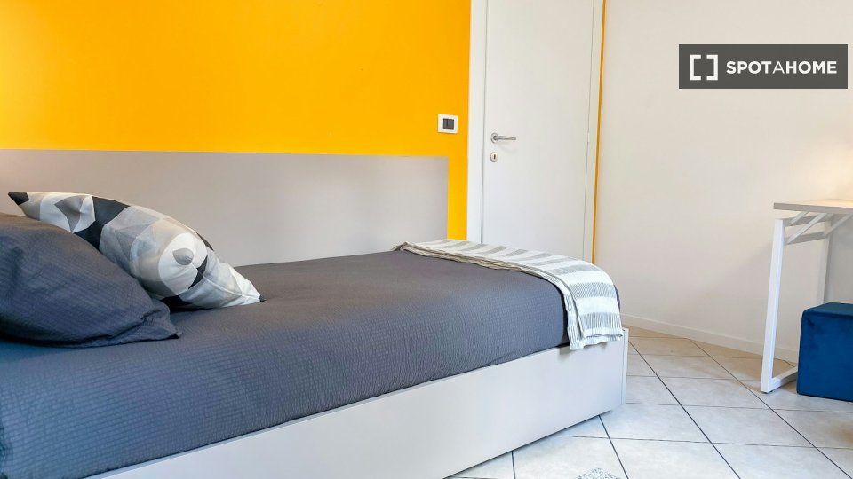 Double room Trento, 2 beds — photo 10