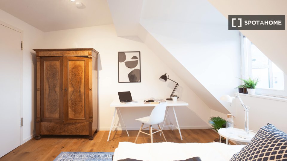 Double room Berlin, 7 beds, 238m² — photo 14