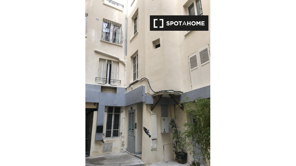 Apartment Paris, 1 bed, 18m² — photo 12